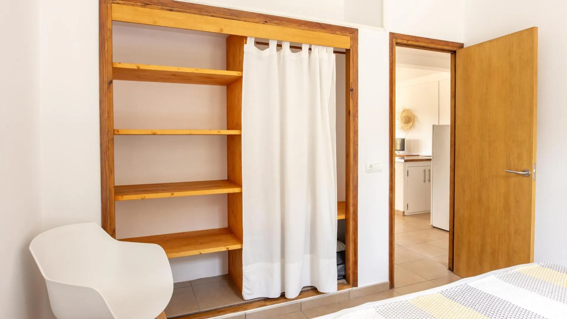 Apartment Apartamentos Verde Mar Es Pujols Spain